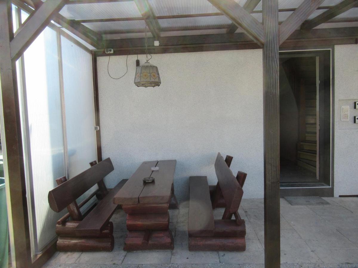 Weco Ferienwohnungen Zirndorf Exterior foto